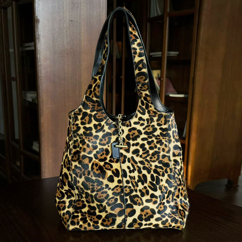 Leather Bucket Bags For Women  - đánh giá và giá Luxury Bags 2026