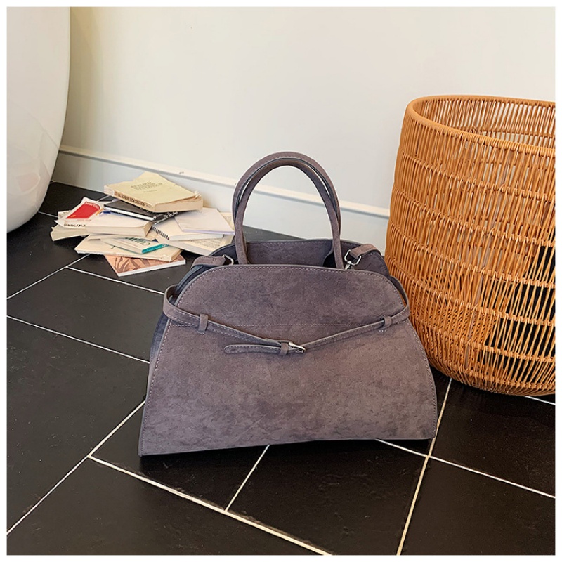 Structured dome-shaped handbag - đánh giá và giá Structured Handbag Top Handle