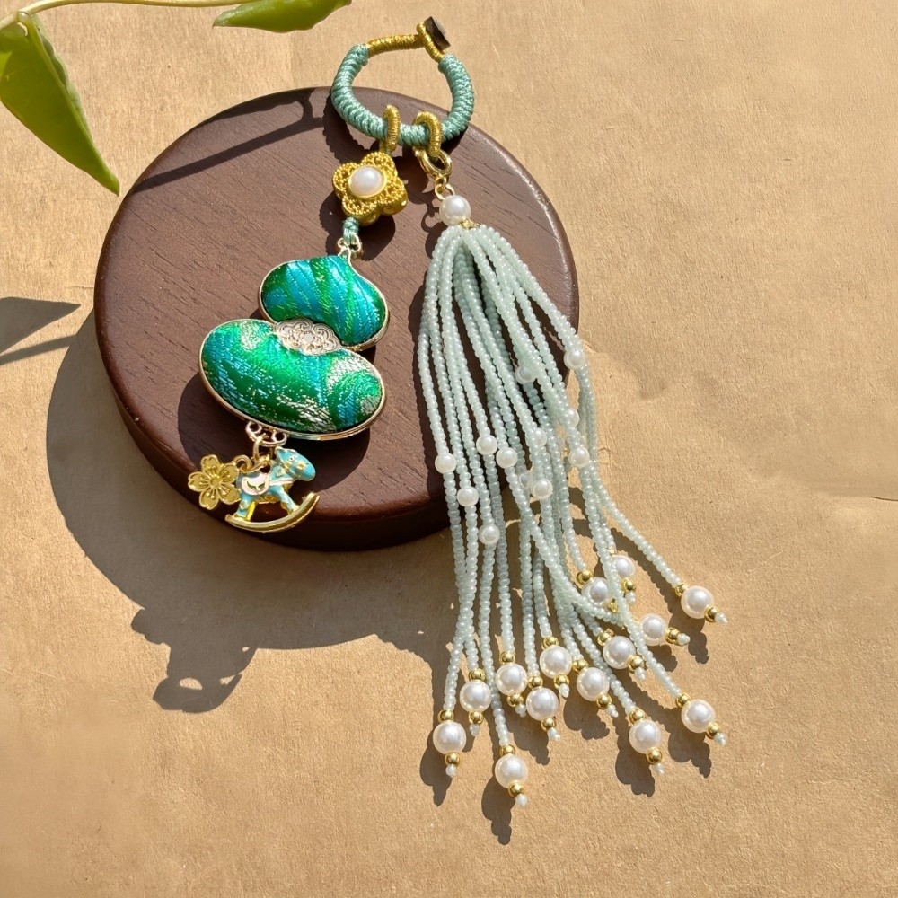 Luxury Brocade Gourd Pendant B - đánh giá và giá Luxury Bags Yellow