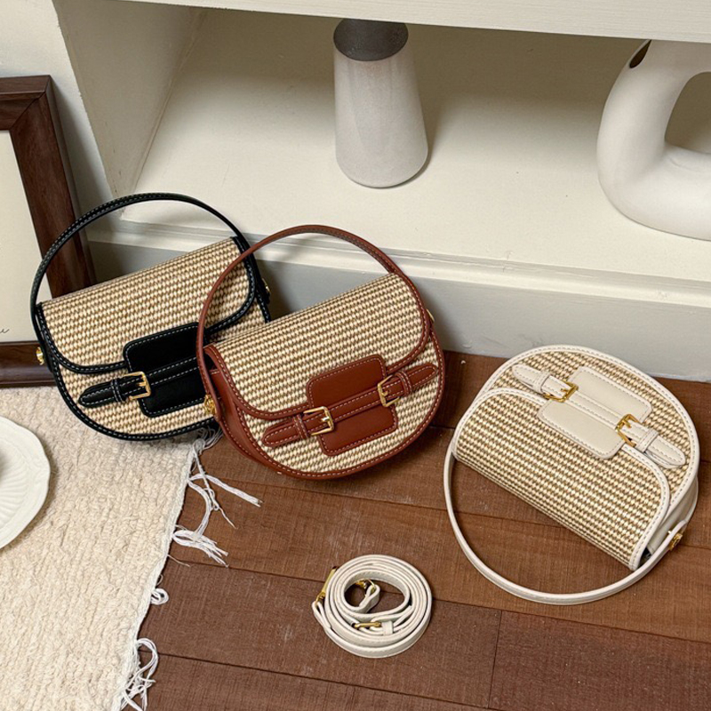 England Style Mini Straw Saddl - đánh giá và giá Luxury Bags 2026