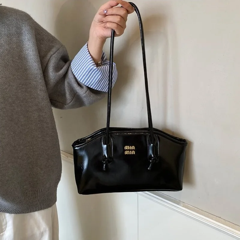 Legacy Bag Designer Diaper Bag - đánh giá và giá Luxury Bags Investment